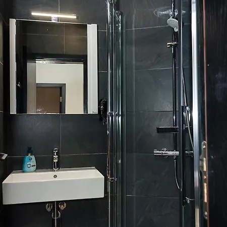 Three Private Near Port Of By Flat Mаnager Διαμέρισμα Βάρνα