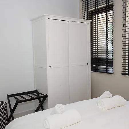 Three Private Near Port Of By Flat Mаnager Βάρνα