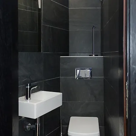 Three Private Near Port Of By Flat Mаnager Βάρνα
