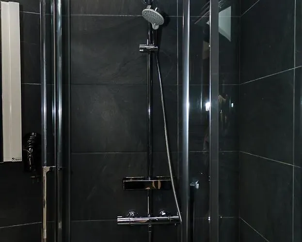 Three Private Near Port Of By Flat Mаnager *