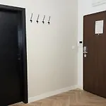 شقة Three Private Near Port Of By Flat Mаnager فارنا