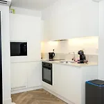 شقة Three Private Near Port Of By Flat Mаnager *