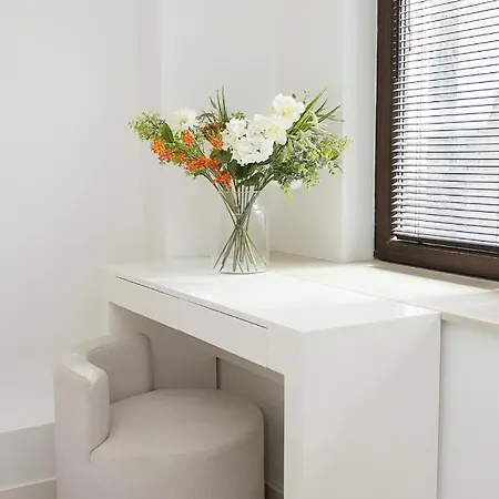 Three Private Near Port Of By Flat Mаnager Apartament Warna