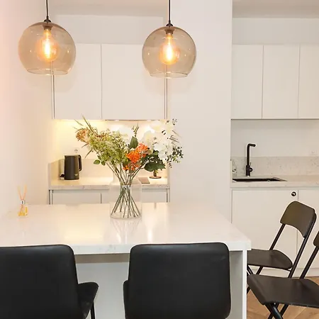 Three Private Near Port Of By Flat Mаnager * Warna