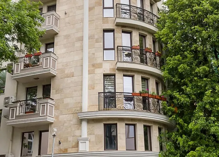 Three Private Near Port Of By Flat Mаnager *