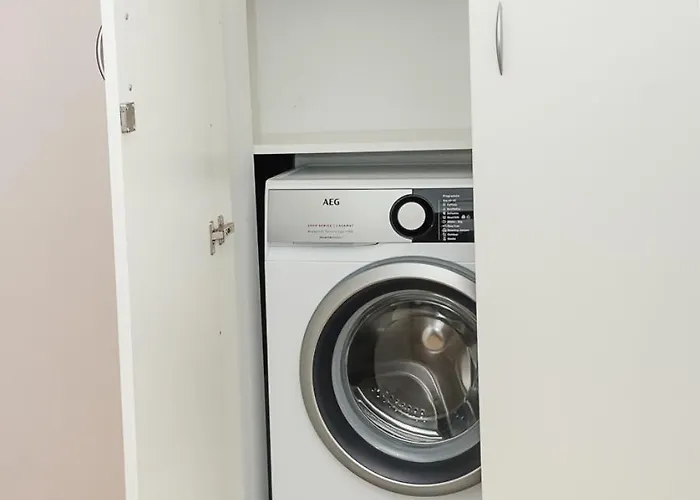 Three Private Near Port Of By Flat Mаnager