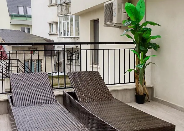 Апартаменты Three Private Near Port Of By Flat Mаnager *