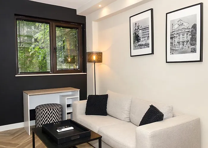 Three Private Near Port Of By Flat Mаnager Апартаменты *